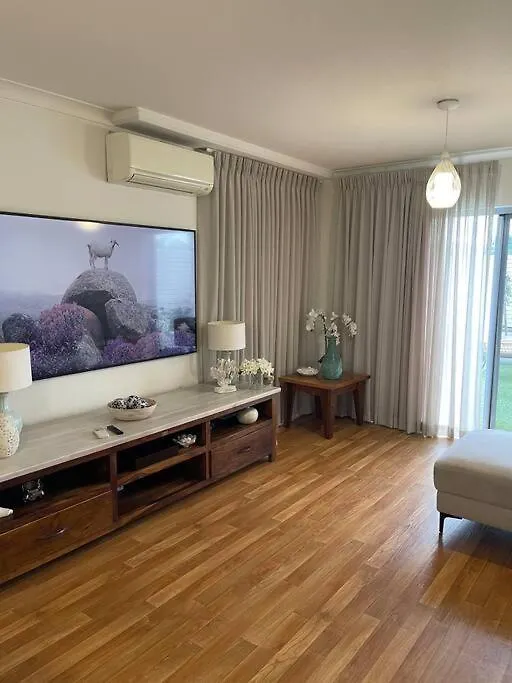 Close To City Cosy Apartment Μπρίσμπεϊν